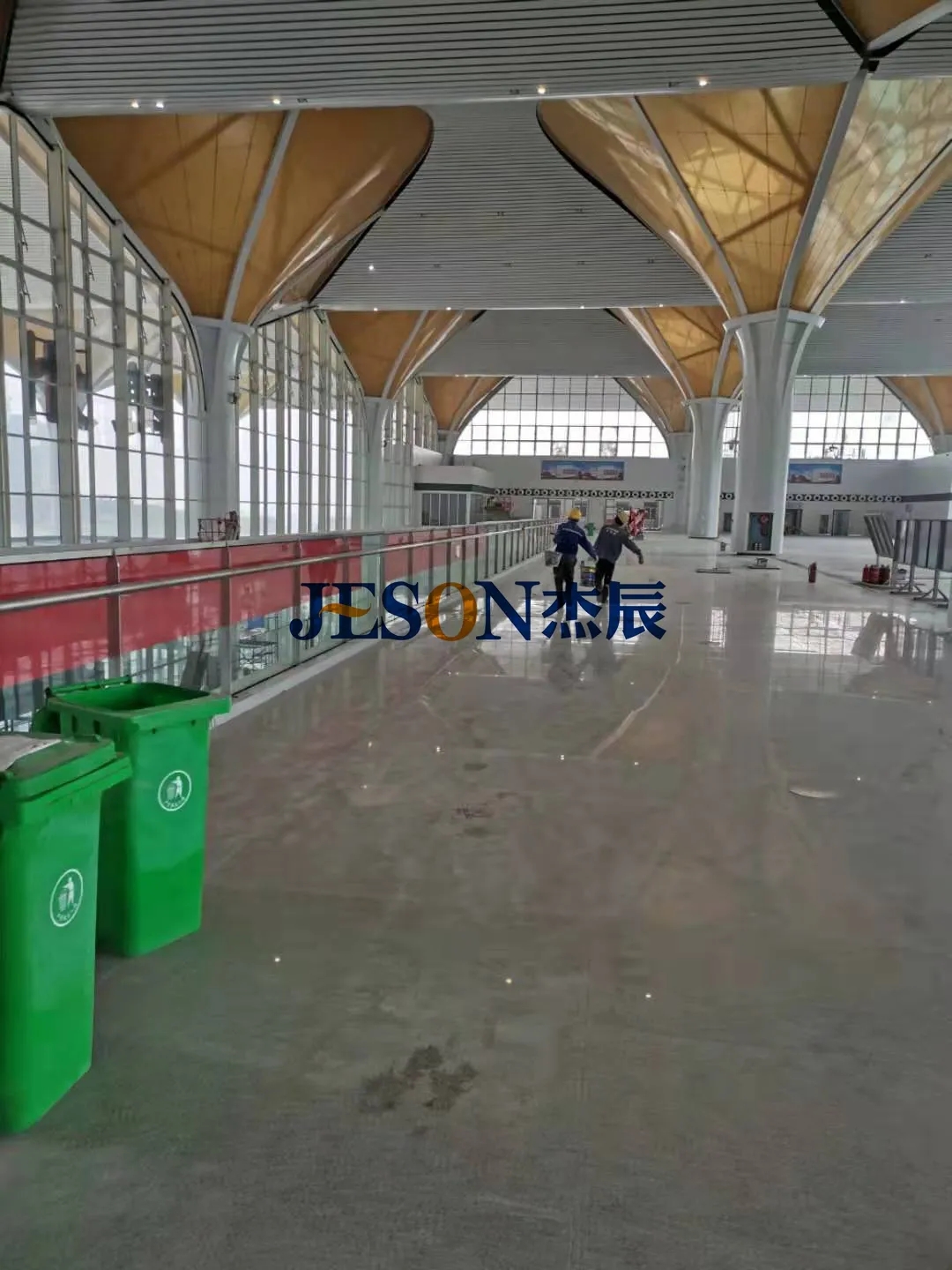 【杰辰護(hù)欄】助力千年古縣高鐵站成功運(yùn)營